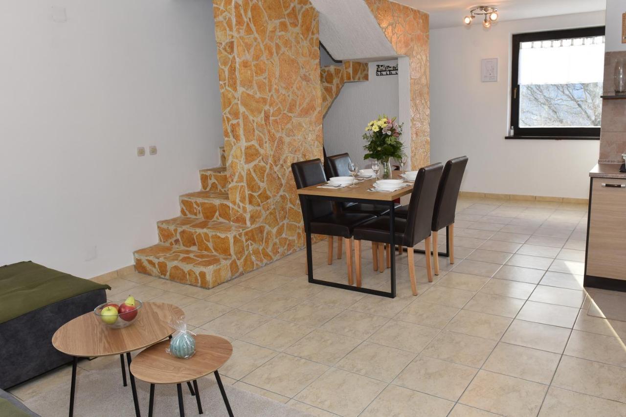 Holiday Home Franky Varazdin Breg 外观 照片